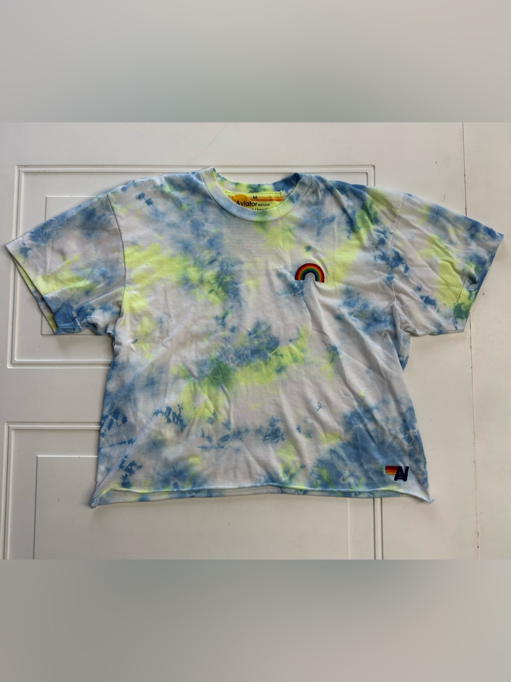 Aviator Nation Women Sz M Blue Green Tie Dye Rainbow Embroidered Cropped T Shirt - Picture 2 of 8